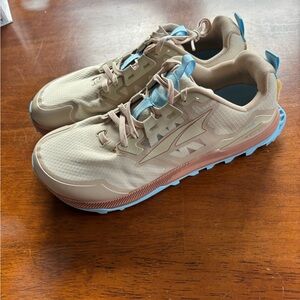 Altra Lone Peak 7 women’s trail running shoes